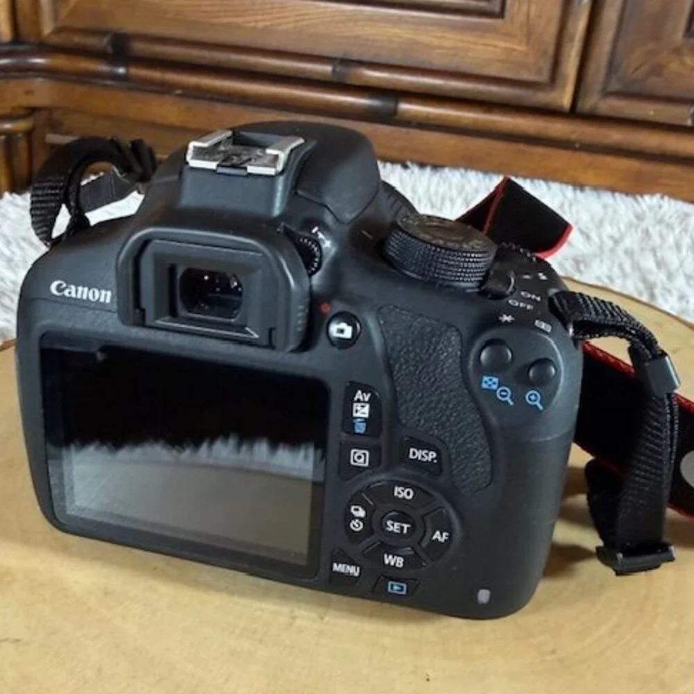 Canon EOS Rebel T5 DSLR Digital Camera + Storage Bag + Accessories Bundle